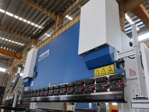 frana de presare cnc hidraulica 300t 3200 cu controler E21